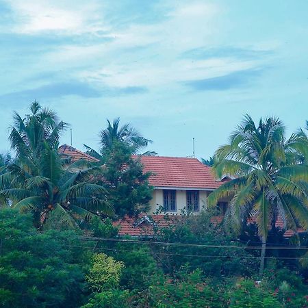 La Exotica Hotel Varkala Ngoại thất bức ảnh