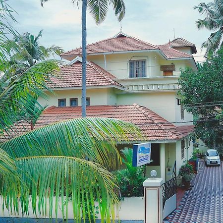La Exotica Hotel Varkala Ngoại thất bức ảnh