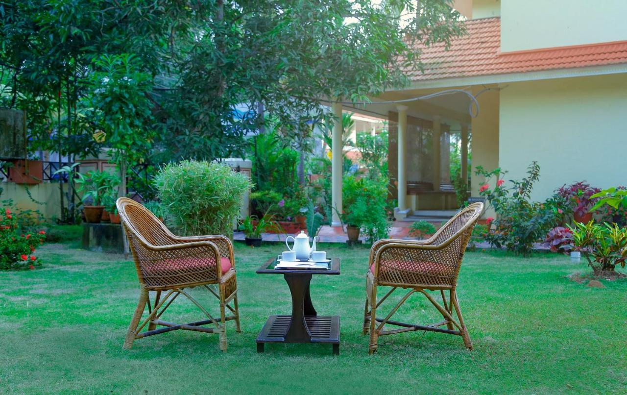La Exotica Hotel Varkala Ngoại thất bức ảnh