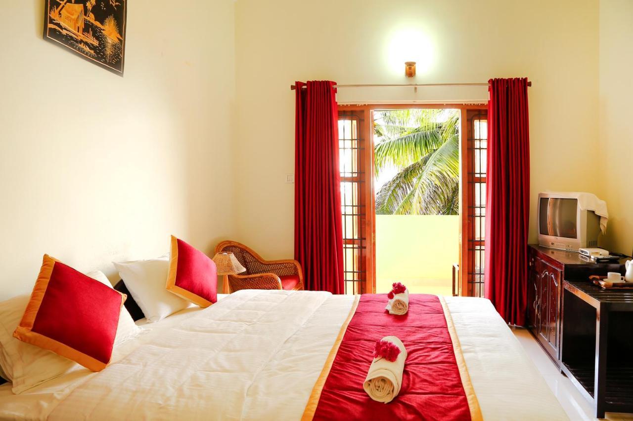 La Exotica Hotel Varkala Ngoại thất bức ảnh