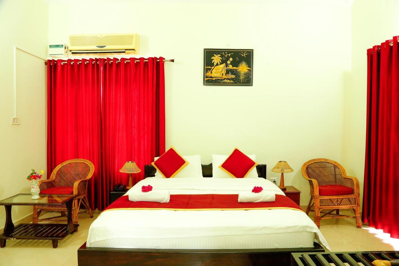La Exotica Hotel Varkala Ngoại thất bức ảnh