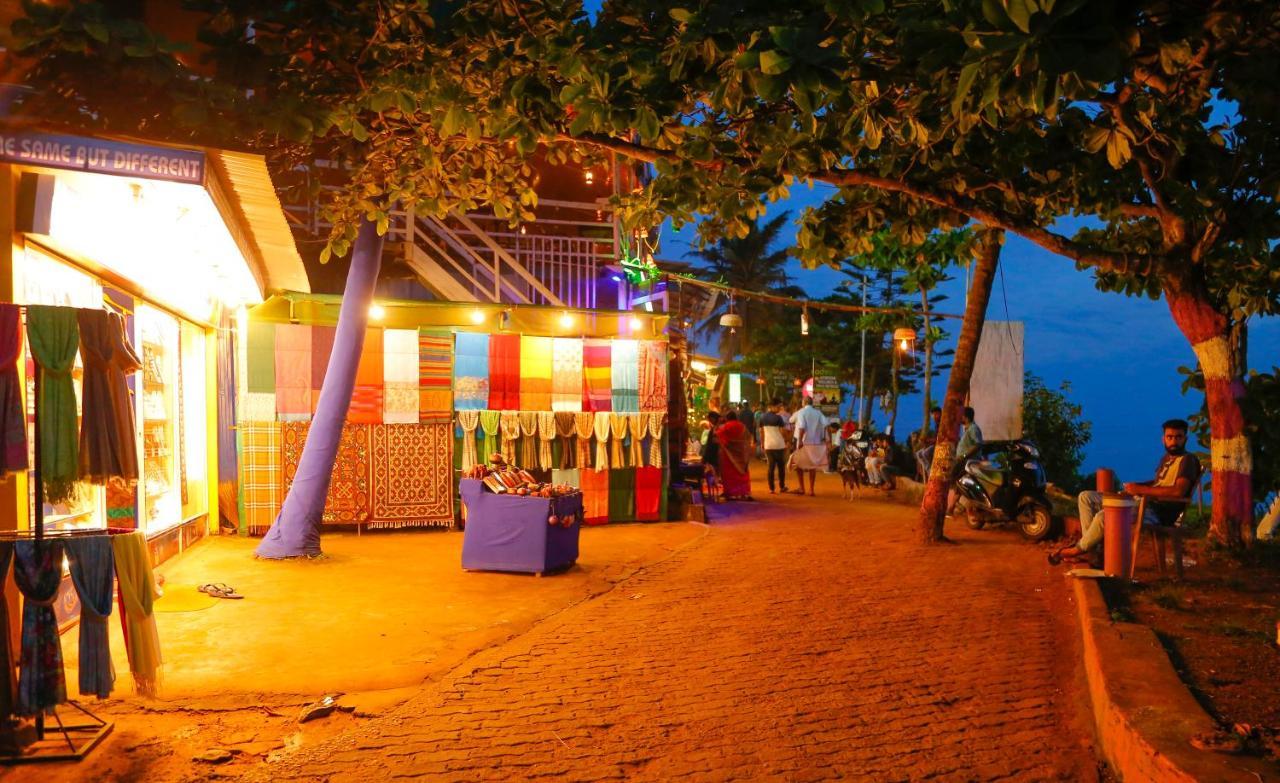 La Exotica Hotel Varkala Ngoại thất bức ảnh