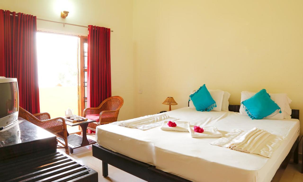 La Exotica Hotel Varkala Ngoại thất bức ảnh